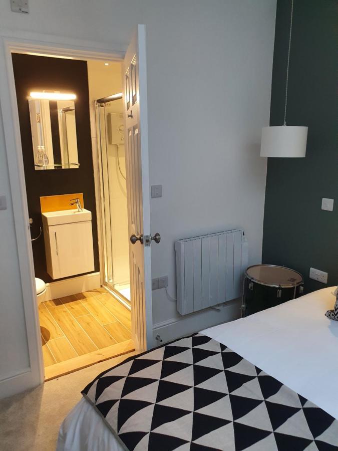 טרורו The Taylor Suite - Stunning 2-Ensuite Beds, Cathedral View Roof Garden מראה חיצוני תמונה