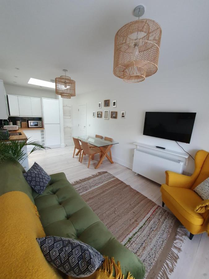 טרורו The Taylor Suite - Stunning 2-Ensuite Beds, Cathedral View Roof Garden מראה חיצוני תמונה